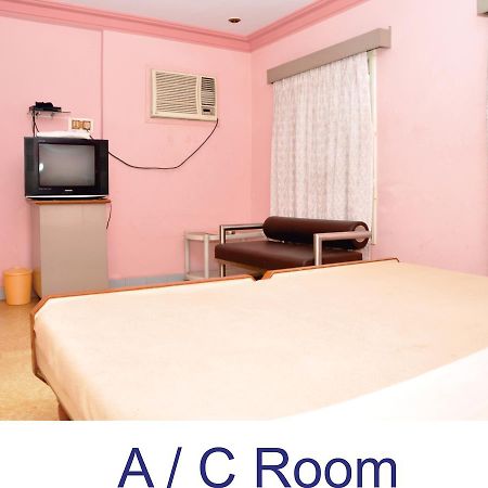 Hotel Baba Райкот Екстериор снимка