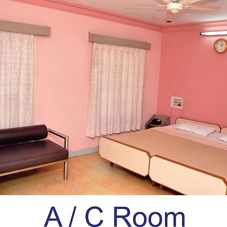 Hotel Baba Райкот Екстериор снимка