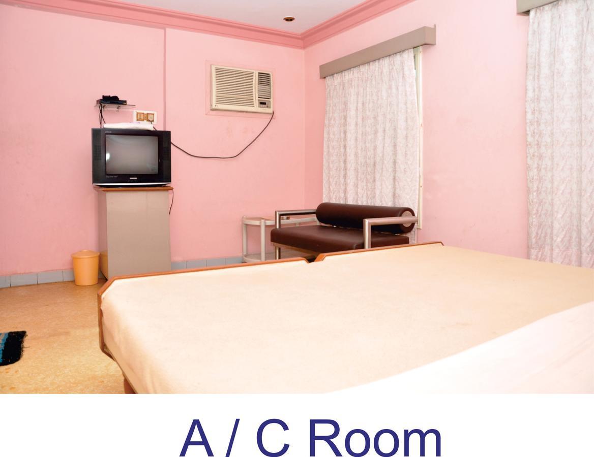 Hotel Baba Райкот Екстериор снимка